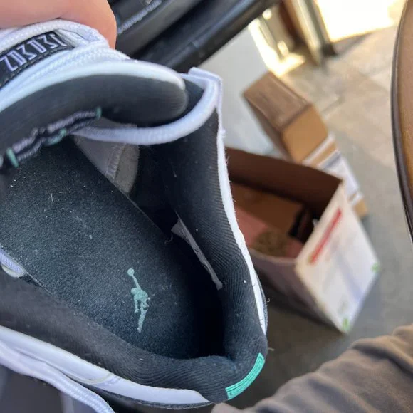 Nike Air Jordan 11 Retro Low BG Emerald White Sneakers 528896-145 Size 5Y - Picture 11 of 12